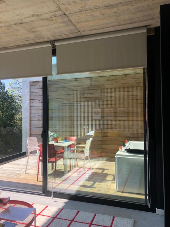 Glass Cube Outes Екстериор снимка